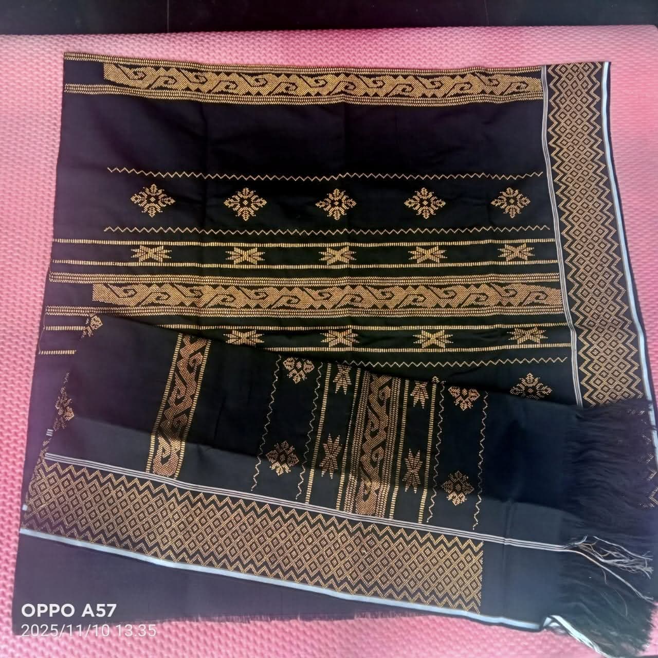 Stelan Uis Karo Hitam Elegan