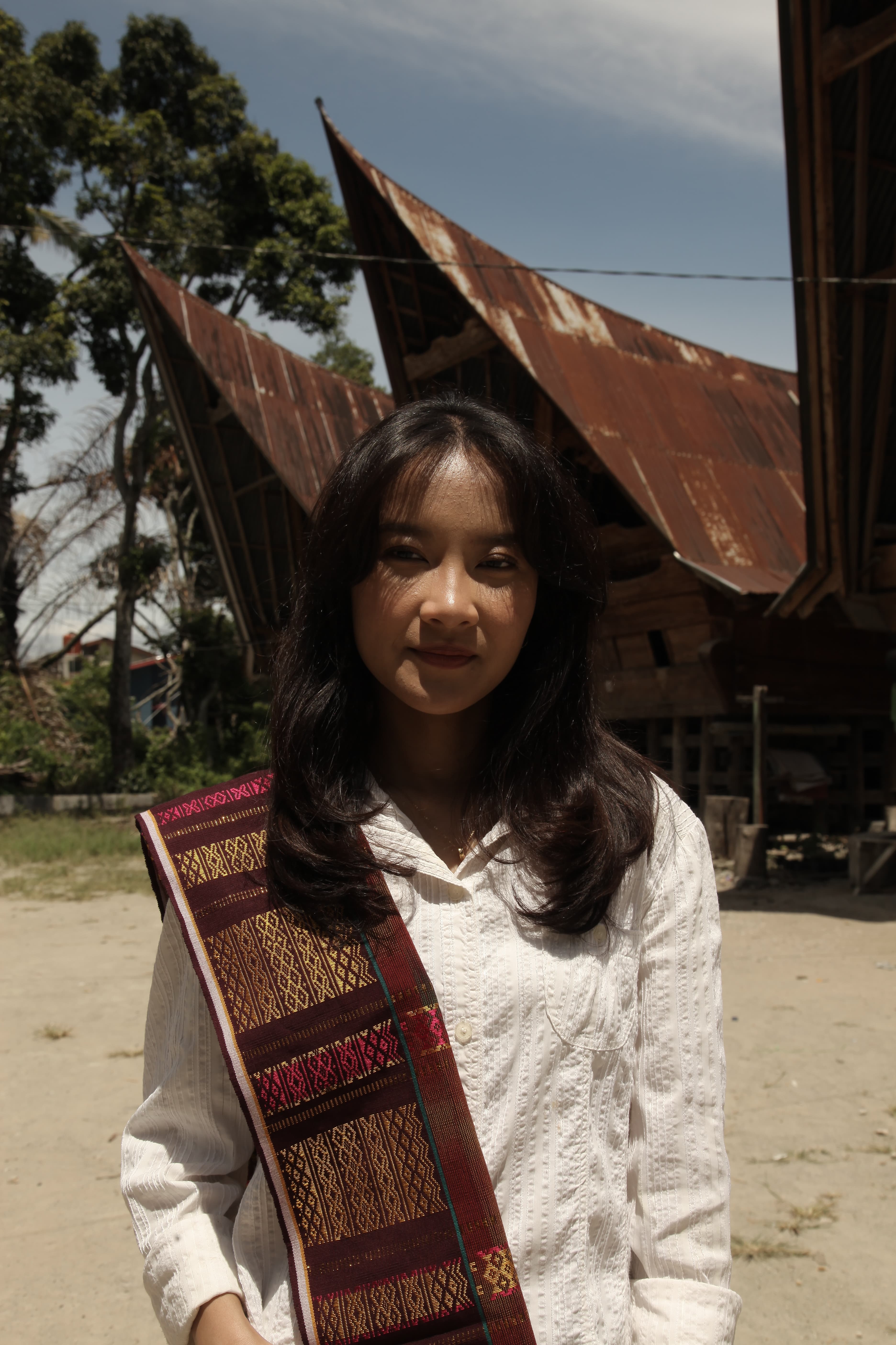 Uis Nipes Coklat Mewah